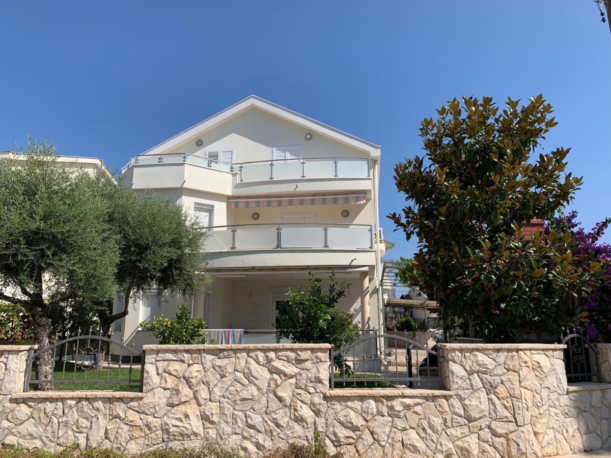 Apartments Dumancic Biograd Na Moru Eksteriør billede