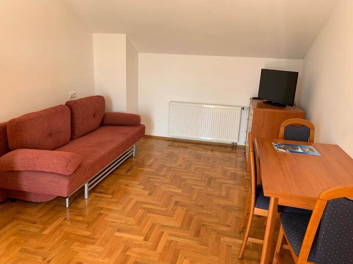 Apartments Dumancic Biograd Na Moru Eksteriør billede